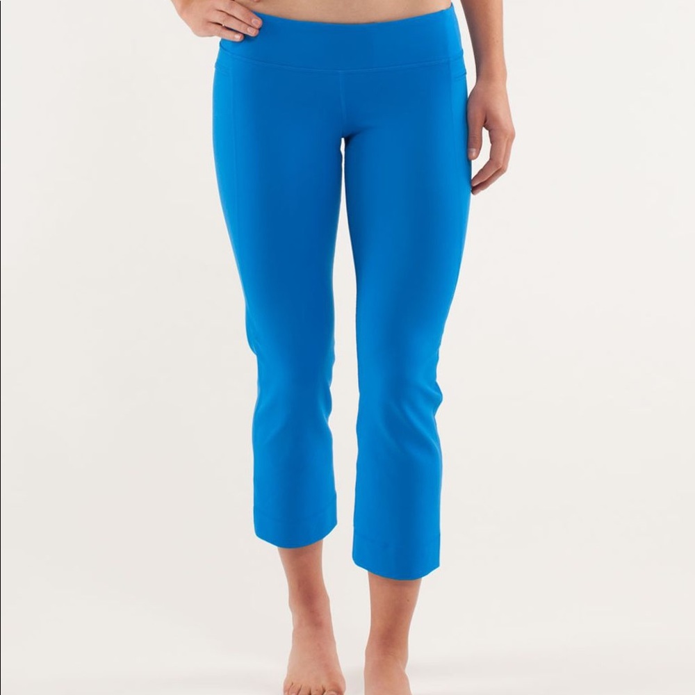 LuluLemon Power Up Crop *NEW*